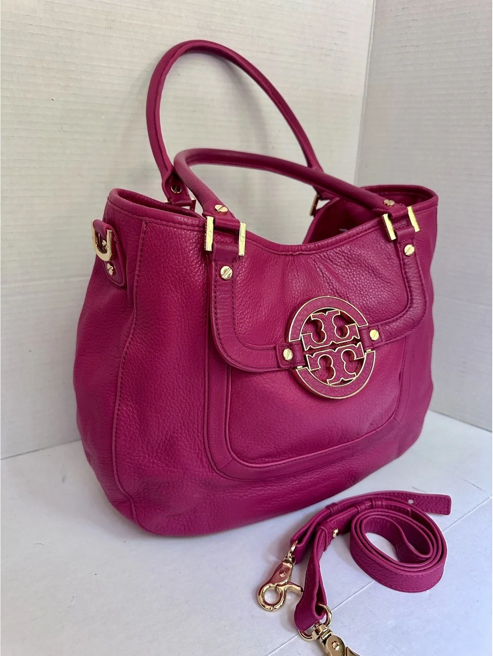 Tory Burch Amanda Bright Pink / Magenta Classic Hobo /Satchel Bag